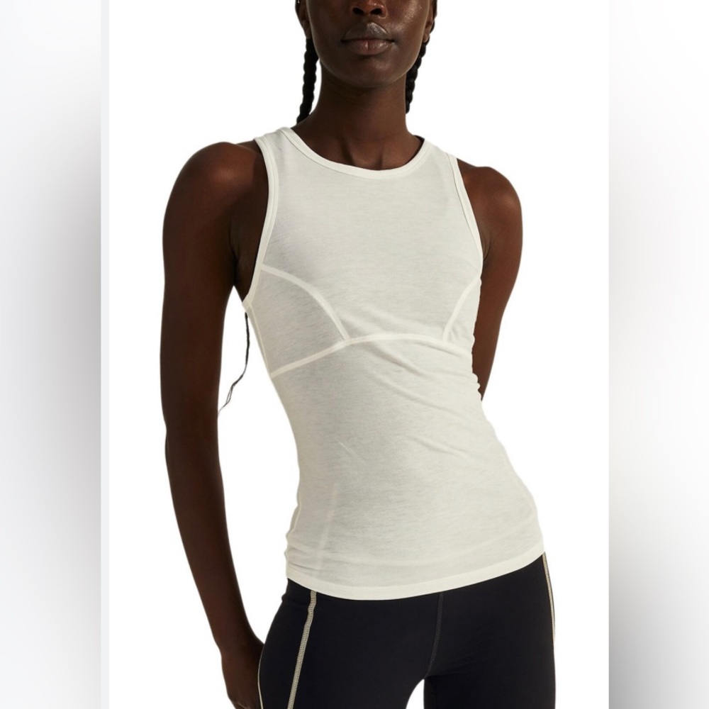 Sweaty Betty x Halle Berry tank